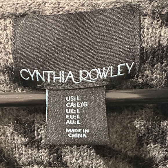 Cynthia Rowley Black and Gray wool blend Cowl Neck Sweater in animal print M - Picture 2 of 14